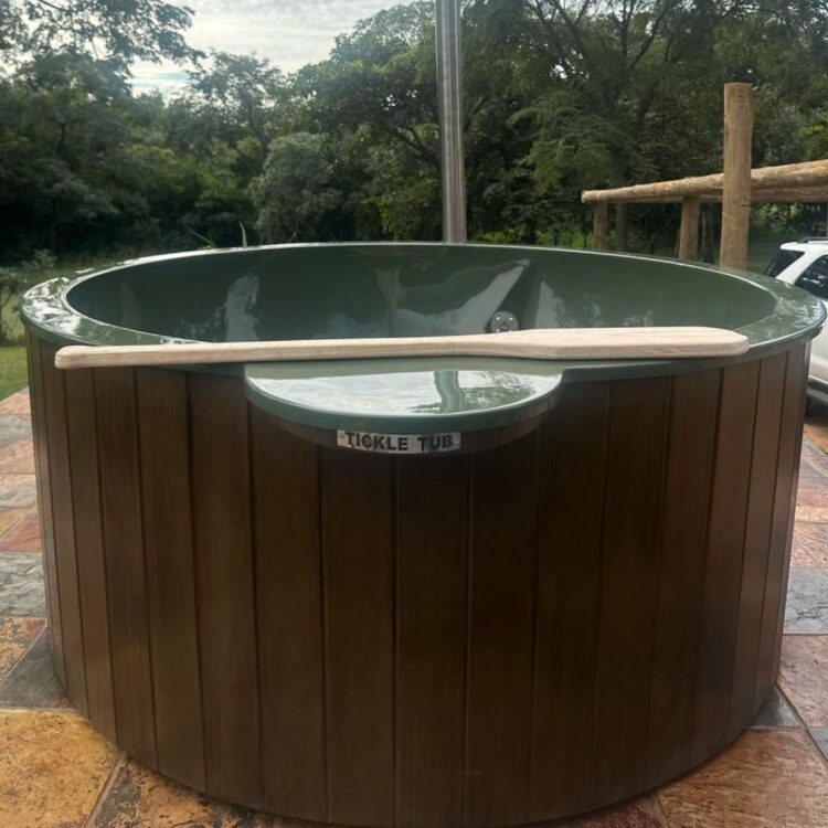 Woody Tickle Tub
